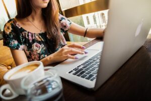 Tips to Keep Your Laptop Screen Clean to Avoid Its Repair